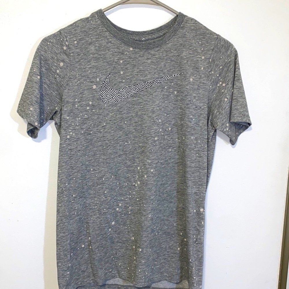 kids dry fit Nike tee shirt.